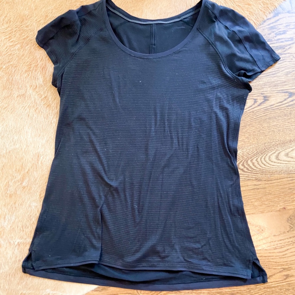 lululemon athletica Black Short Sleeve Tee